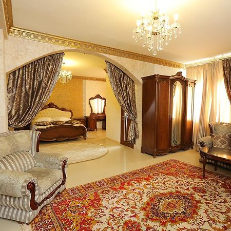 Hotel "Zolotoe Runo" Odessa Exterior foto