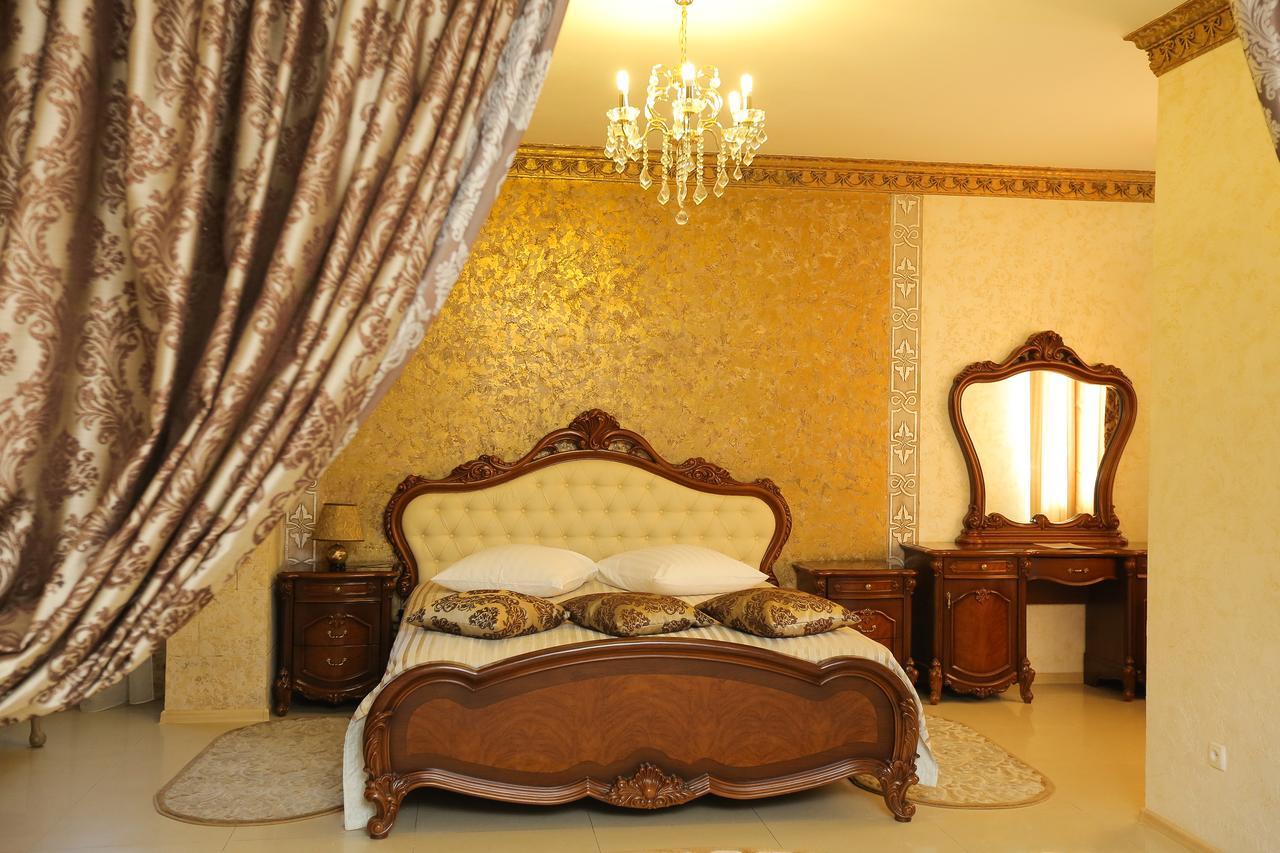 Hotel "Zolotoe Runo" Odessa Exterior foto